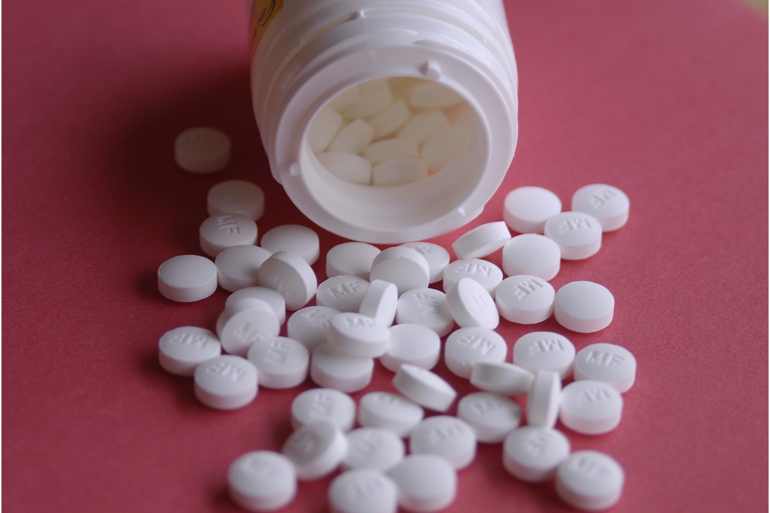 Image of a brain with glowing neurons